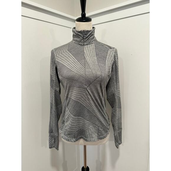 Brooks 1/2 Zip Baselayer - Picture 1 of 5